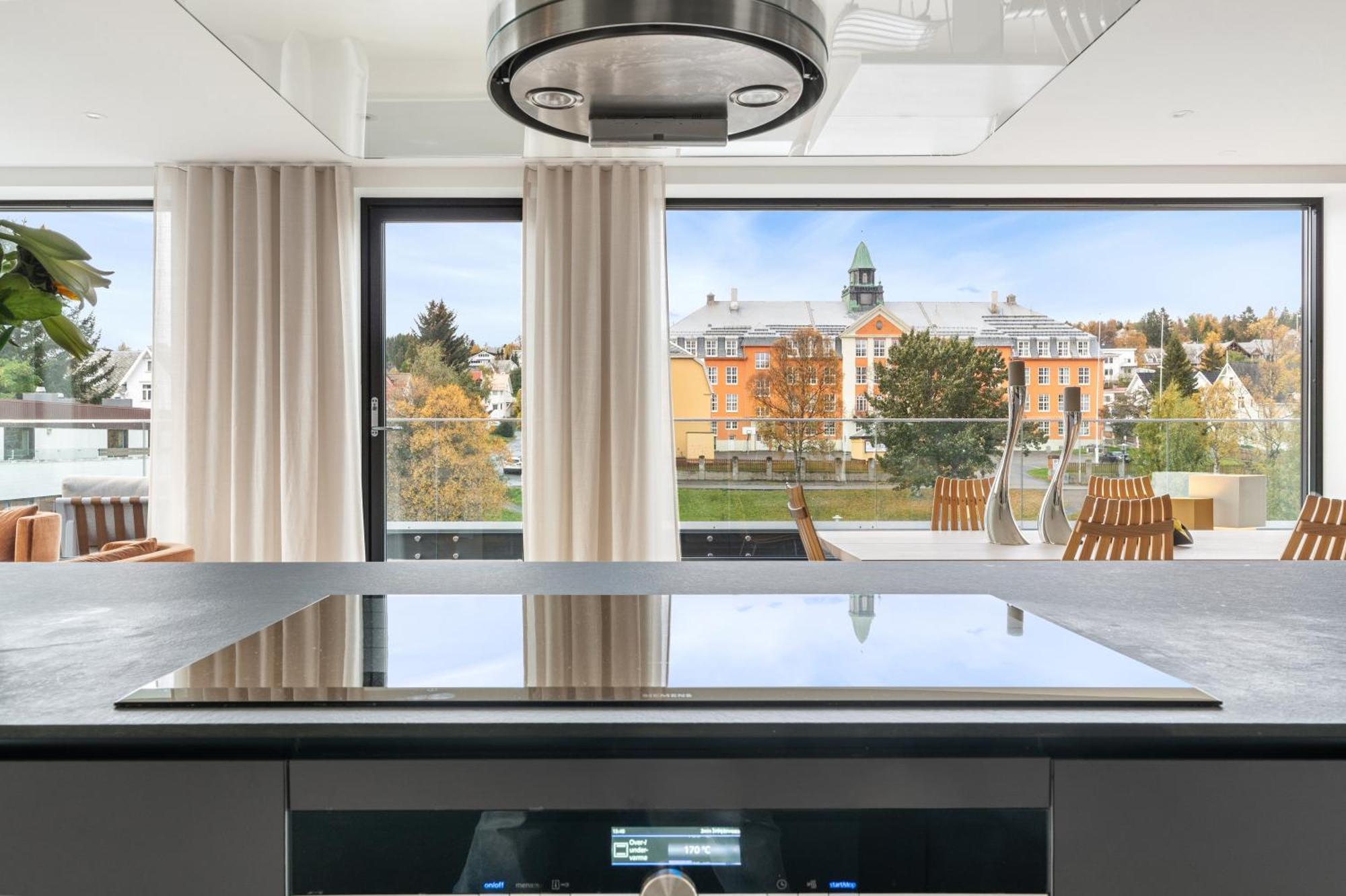 Luxury Apartment Downtown Tromso With 2 Bedrooms And 2 Bathrooms And Parking Dış mekan fotoğraf