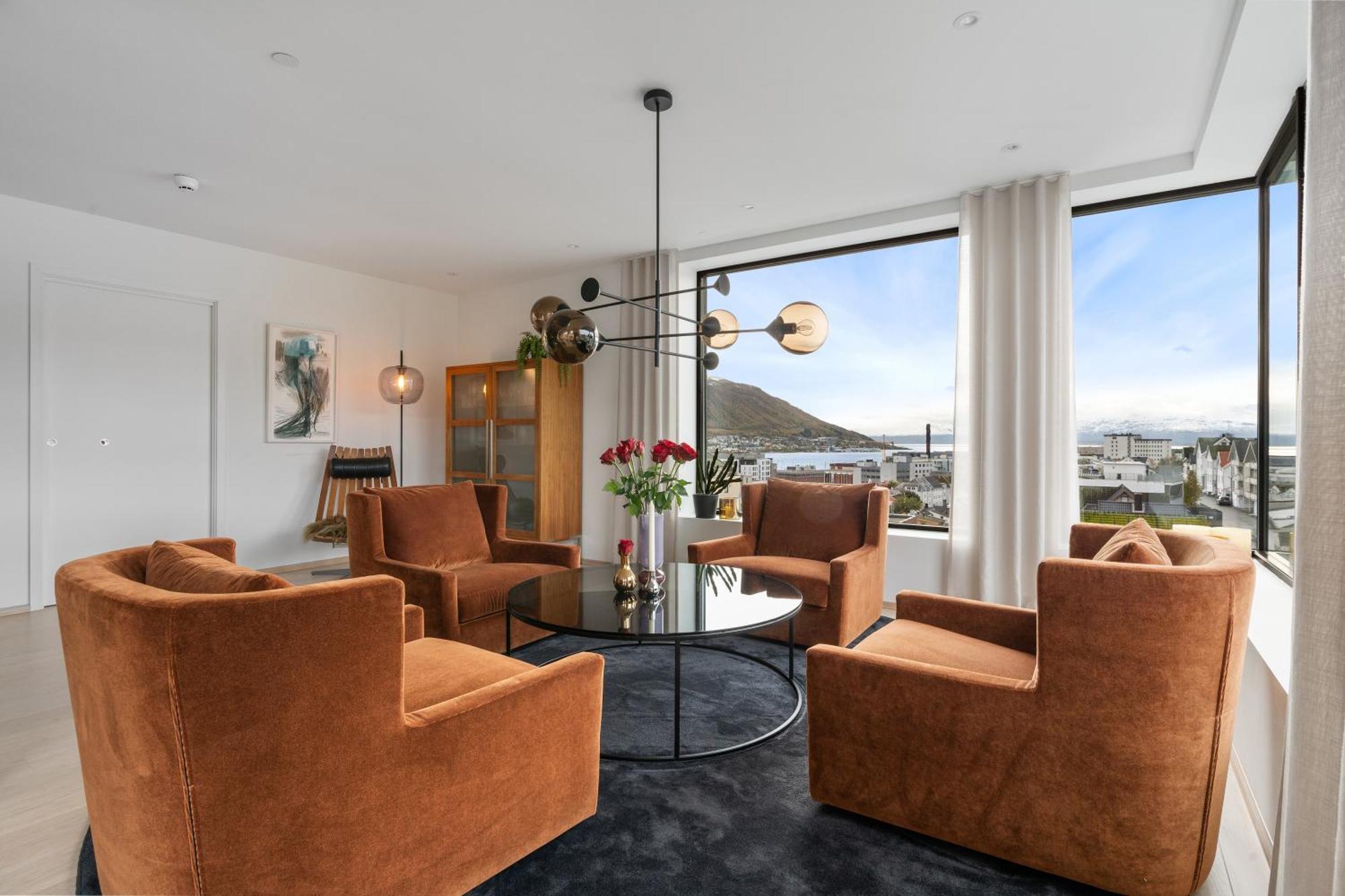 Luxury Apartment Downtown Tromso With 2 Bedrooms And 2 Bathrooms And Parking Dış mekan fotoğraf