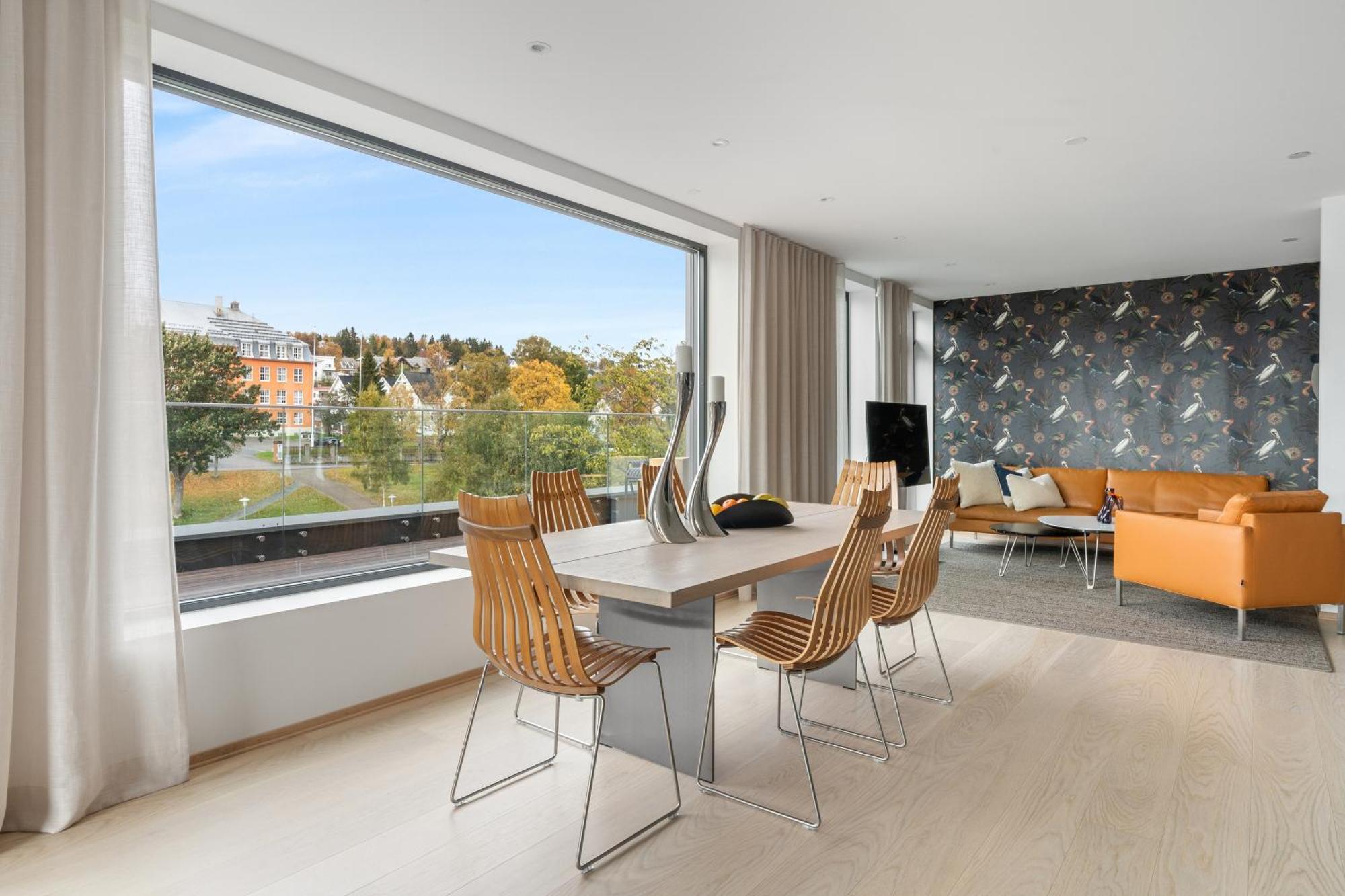 Luxury Apartment Downtown Tromso With 2 Bedrooms And 2 Bathrooms And Parking Dış mekan fotoğraf