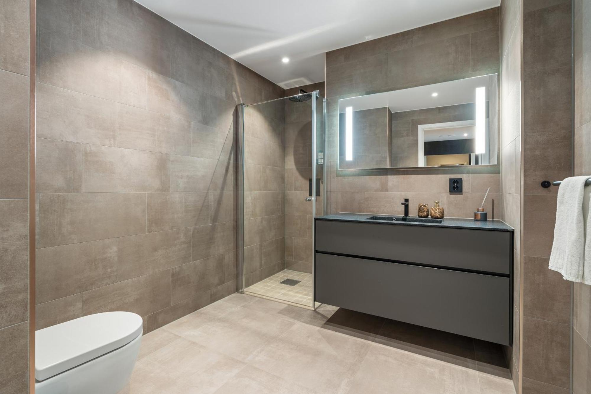 Luxury Apartment Downtown Tromso With 2 Bedrooms And 2 Bathrooms And Parking Dış mekan fotoğraf